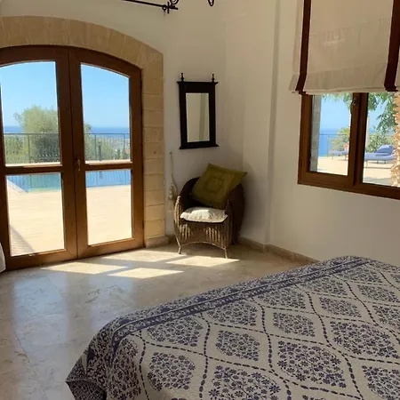 Villa Spectacular Views From In Lapta Kyrenia (Northern Cyprus)