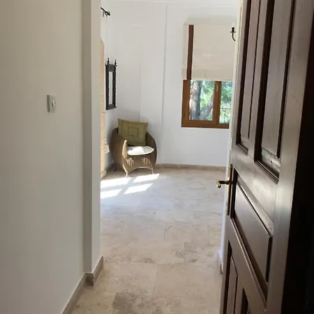 Villa Spectacular Views From In Lapta *