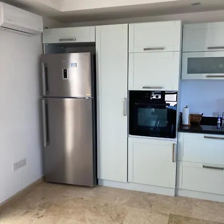 Spectacular Views From In Lapta 키레니아