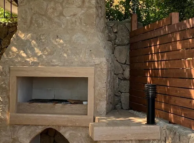 Spectacular Views From In Lapta 빌라 *